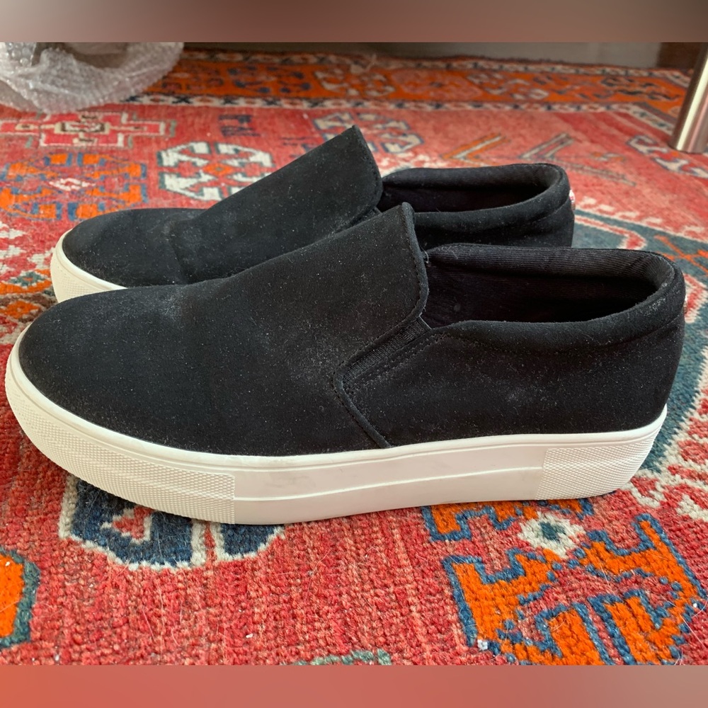 Steve Madden Black Slip-On Sneakers